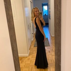 Amsale Joelle size 0 gown in navy